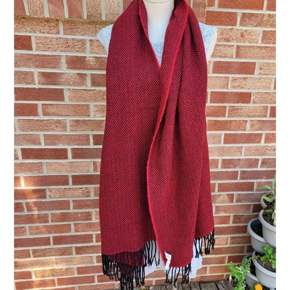 Lord & Taylor Wrap Scarf Red and Black Chervon Tassels Made in Italy